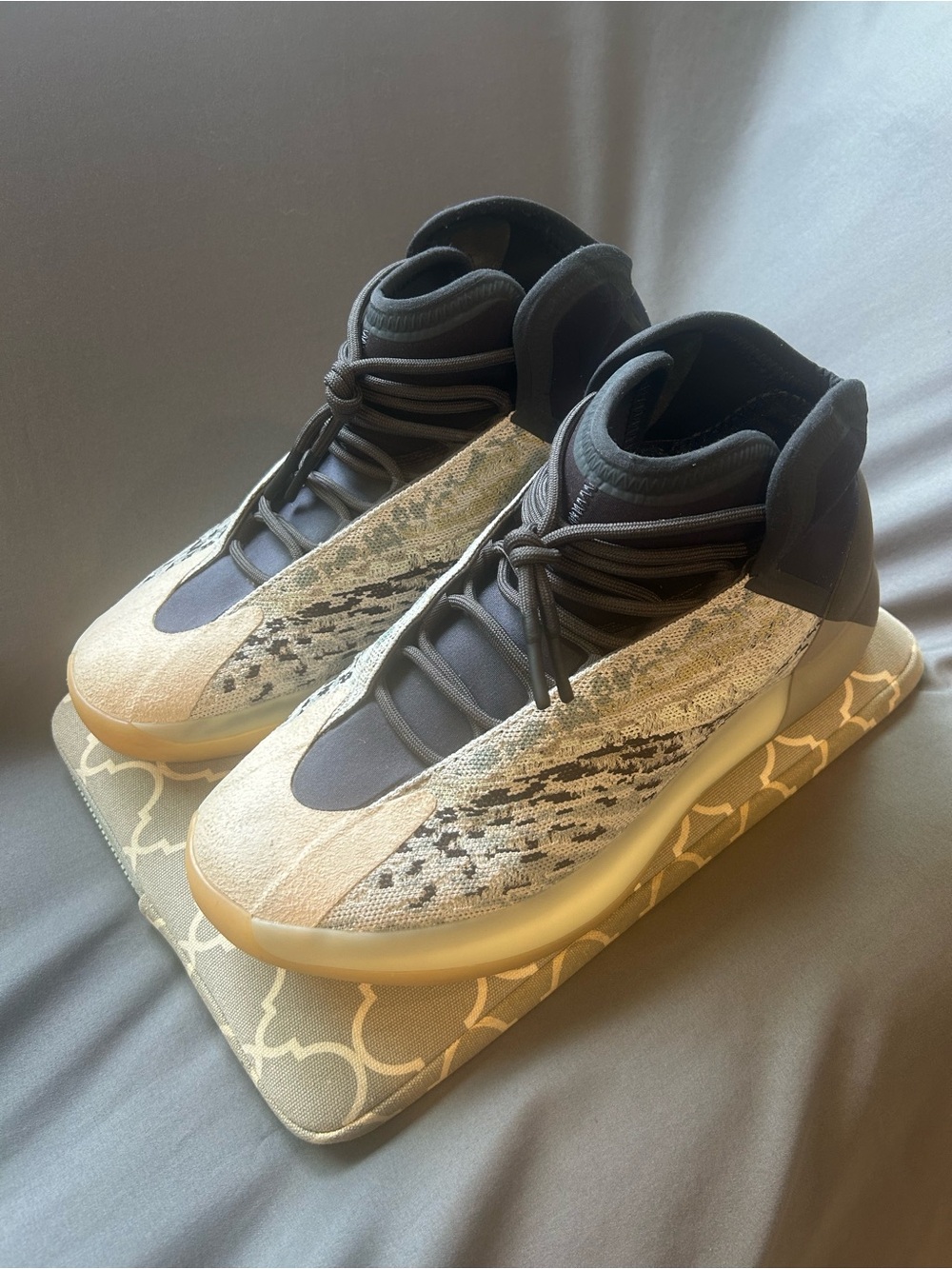 Adidas / Yeezy QNTM
“Sea Teal” (GREAT CONDITION)